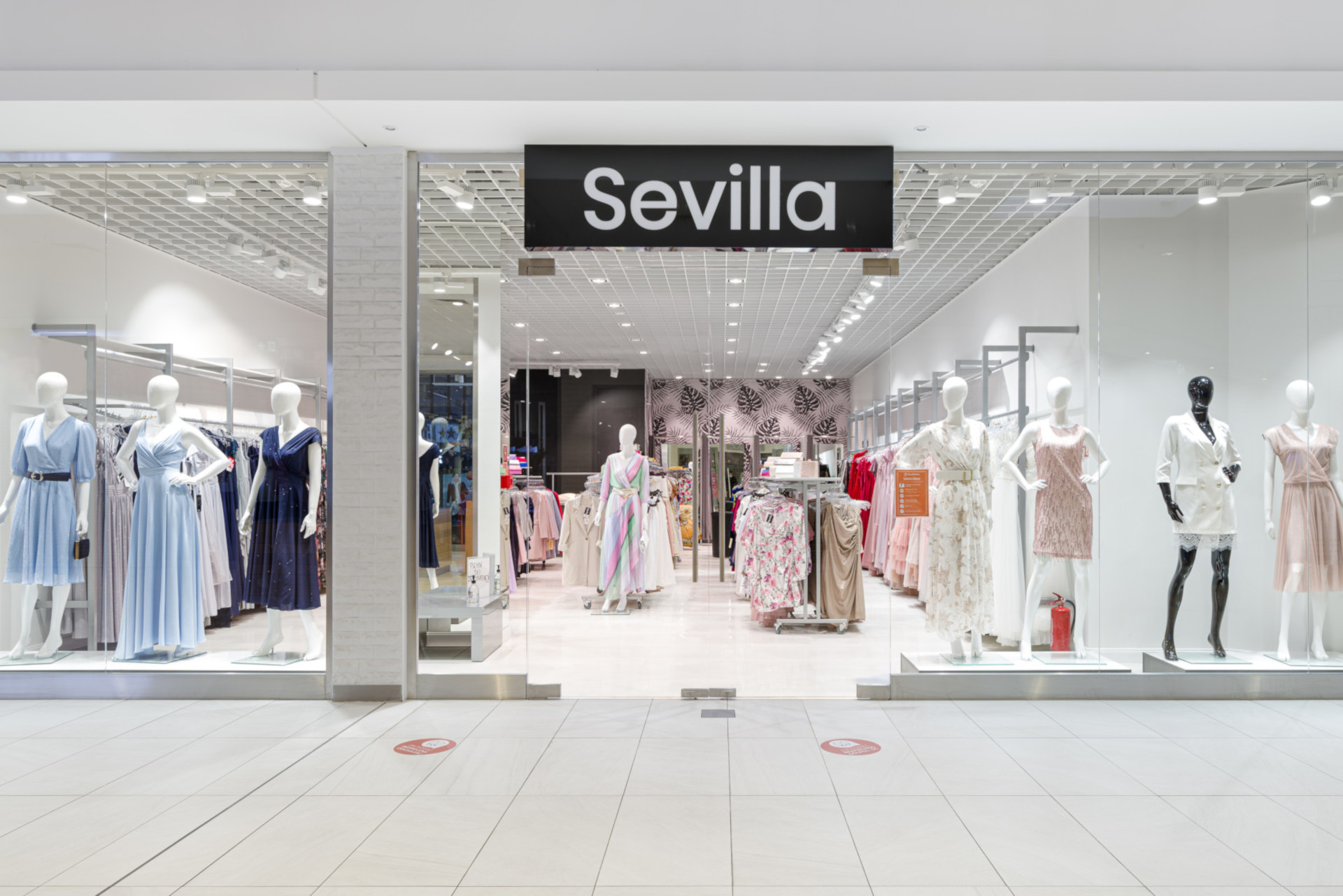 Salon z sukniami Sevilla, CH Nowe Bielawy, Toruń